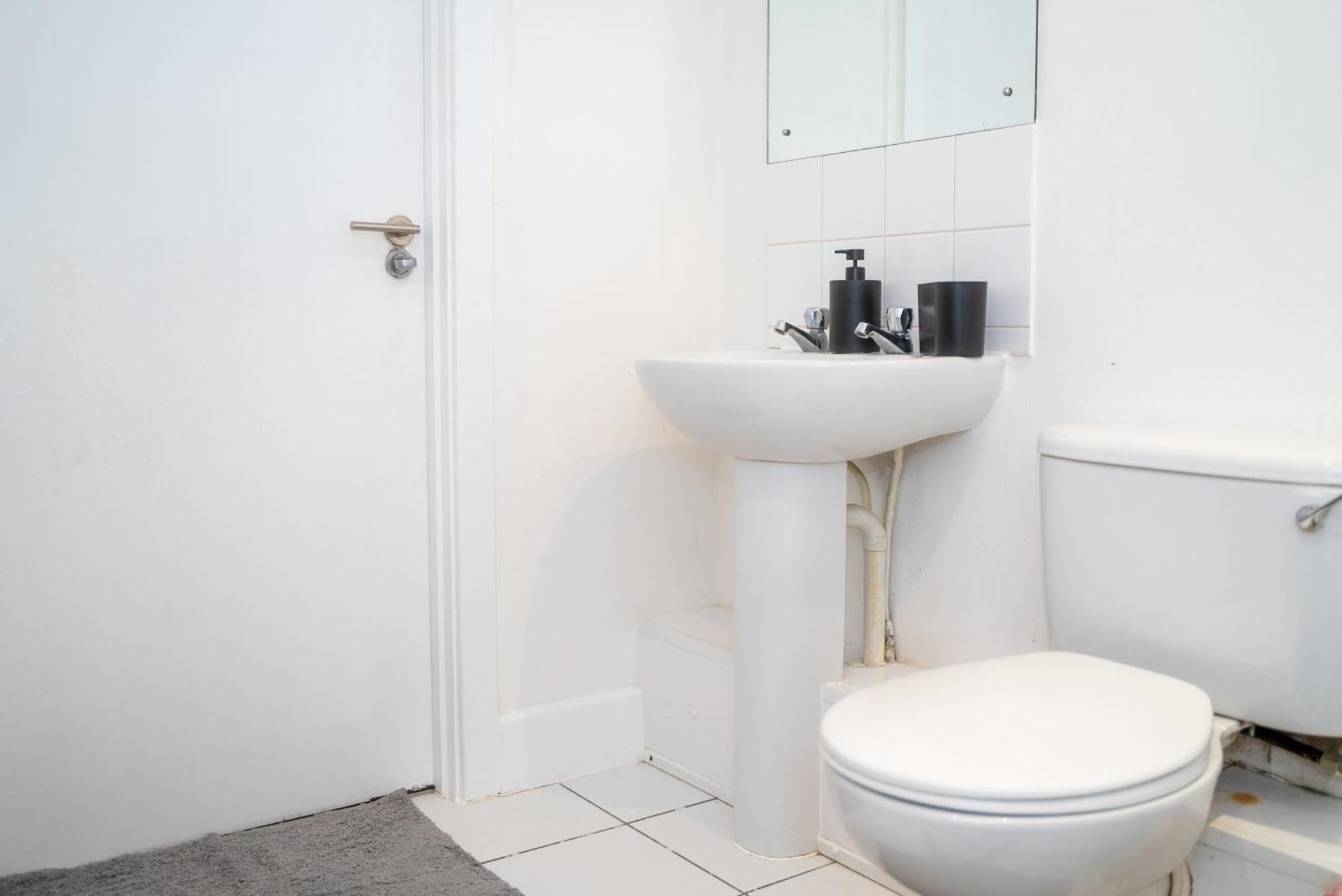 Cozy 1 Bed In Canary Wharf - Near Excel & Greenwich With Gym Acces London Exterior photo